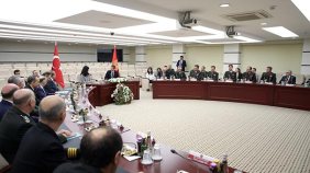 Bakan Canikli'nin koltuğuna Afrin şehidinin kızı oturdu