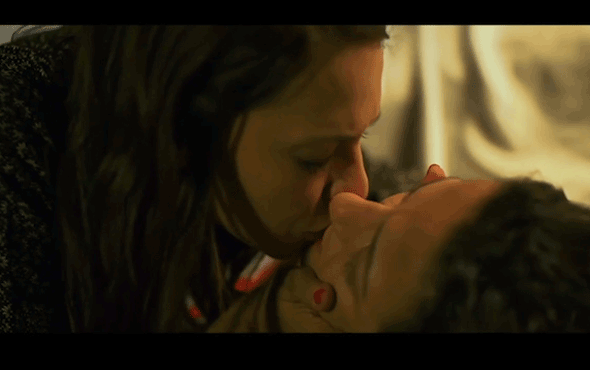 egreti-gelin-ladik-fragmani-yayinlandi-yesim-salkimdan-cesur-sahne-34633