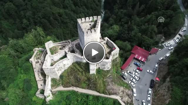 Zil Kale Turistlerin İlgi Odağı Oldu