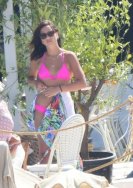 Zehra Çilingiroğlu'nun plaj pozları