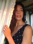 Azra Akın'a eşinden 30 bin TL ’lik bebek hediyesi