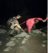 Yaylada kaybolan 5 kişilik aileyi JAK timleri buldu