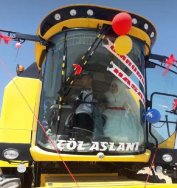 Çorumlu çiftin gelin arabası görenleri şaşırttı