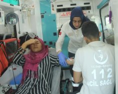 Seyyar satıcılar kadını darbetti