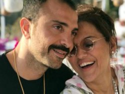 Demet Akalın: Boynuzları yiyenler düşünsün