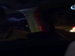 Dolmuşta sigara içen çifti uyaran gazeteciye güç