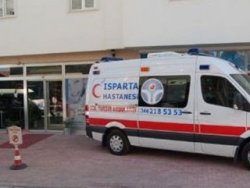 Eşini boğazından bıçakladı intihara kalkıştı