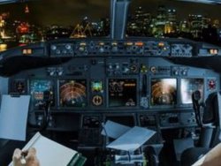 New York'ta uçağın kokpitinden duman çıktı acil iniş yapt