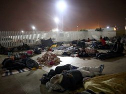 ABD'de yılda 700 binden artı kişi kaçak olarak bulunuyor