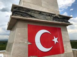 Kars'ta şehitler anıtına atak