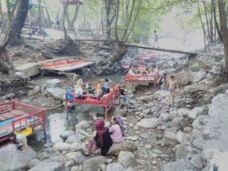 Terörden temizlenen alanlarda bayram havası var