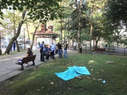 Uyuşturucu kullanan iki arkadaştan biri hayatını kaybetti