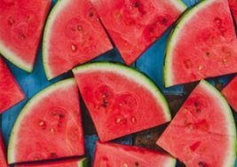 En yardımcı yaz meyveleri