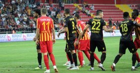 Kayserispor'dan Rakiplere Geçit Değil!