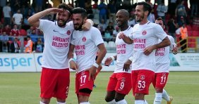 Ümraniyespor Galibiyetle Tanıştı!