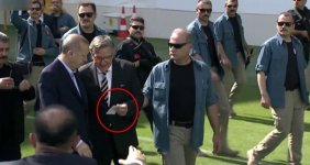 Mehmet Keskinoğlu, Akhisar Mitinginde Erdoğan'a İlettiği Notta Destek İstemiş