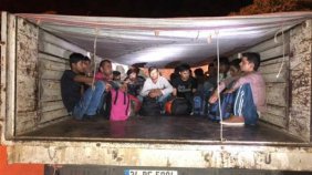 Mültecilerin kamyon kasasındaki umut yolculuğu