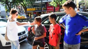 Nebahat Çehre para vermedi nasihat verdi