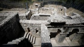 Noel Baba'nın rezidansı seraların aşağıda