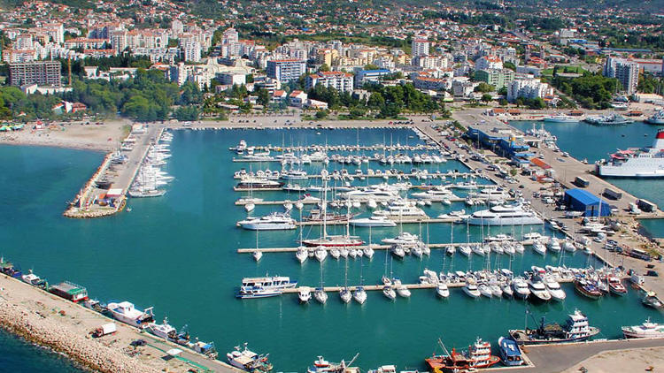 'AB'ye üyelik için gün sayan Karadağ'a alaka büyük'