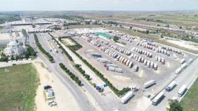 Kapıkule'de tırların 18 kilometrelik kuyruğu