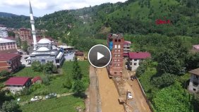 Rize de Dere Yatağı Üzerinde Kurs Binası ve Kahvehane Hd