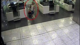 Turistin midesinden uyuşturucu çıktı