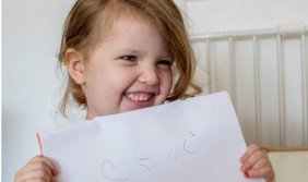 3 yaşındaki Ophelia, Einstein'i geride bıraktı