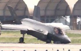 F-35'in burnu düştü! 80 milyon dolarlık uçağın düştüğü hale bak
