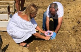 Angel'a gözyaşlarıyla veda ettiler