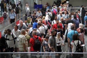 Atatürk Havaalanı ’nda bayram yoğunluğu