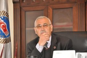 Niğde'de MHP'li Belediye Başkanı Partisinden İstifa Etti