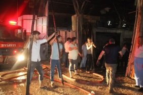 Şanlıurfa'da odun pazarında büyük yangın