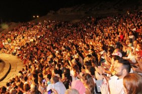 Sibel Can'dan estetik yorumu