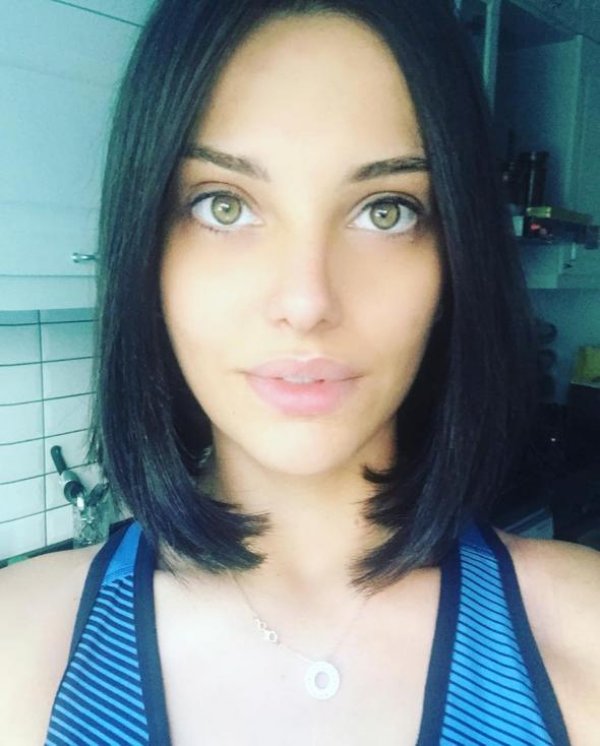 Makyajsız Tuvana Türkay
