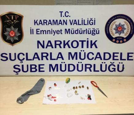 Yemeği reddeden şüphelinin midesinden uyuşturucu çıktı