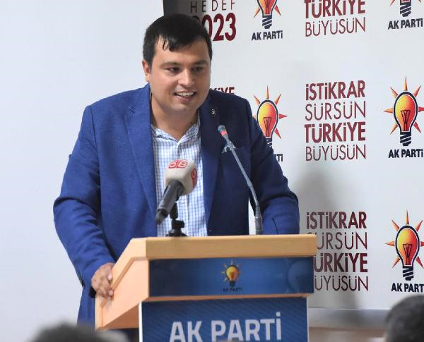 AK Parti Uşak İl Başkanı’ndan Kılıçdaroğlu’na: Aday Siz Olun, Hodri Meydan