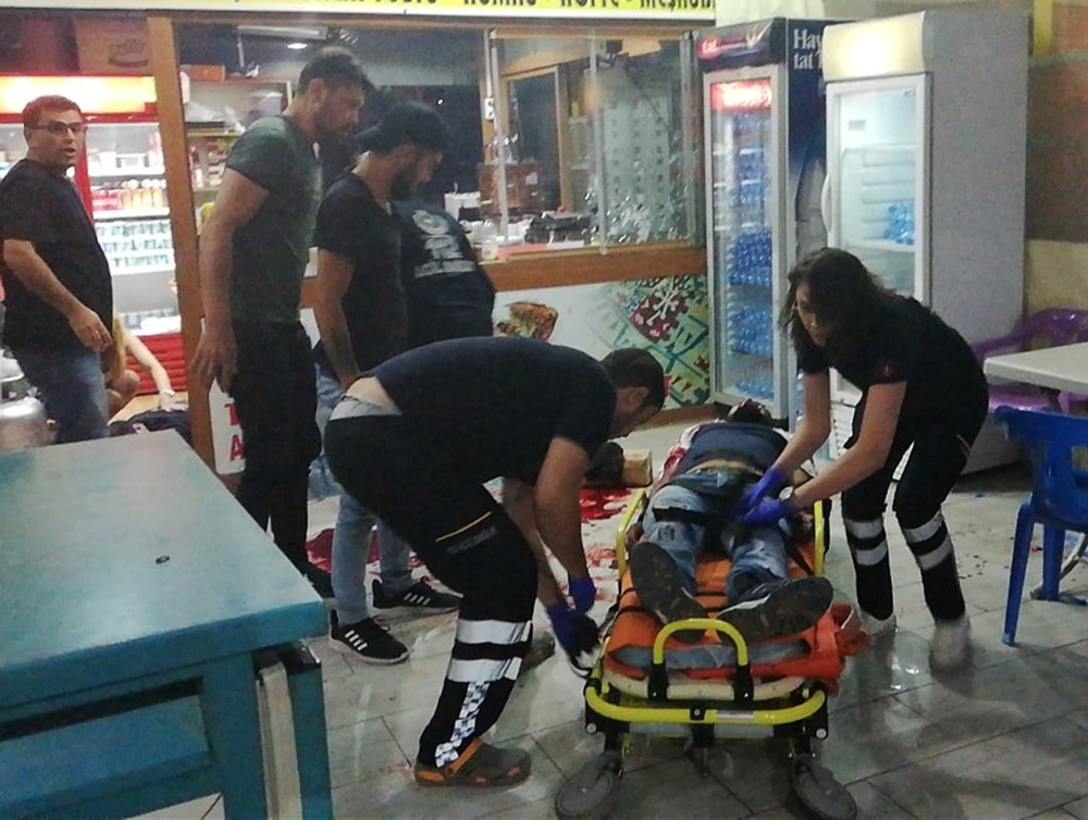 Uşak ’ta silahlı hücum: 3 ’ü ağır 7 yaralı