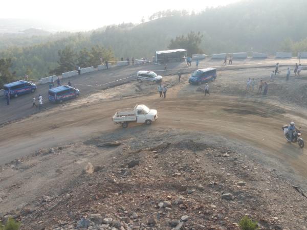 Alanya’da midibüs devrildi: 22 yaralı