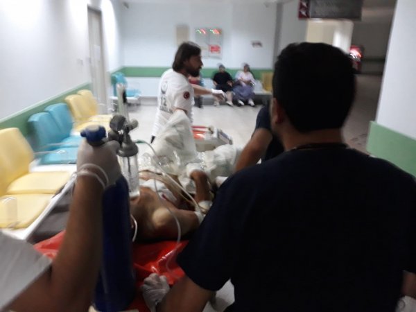 Dayısını 5 yerinden bıçakladı