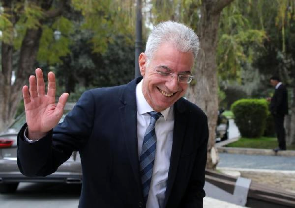 Rum Sözcüden Kıbrıslı Türklere ‘Bizimle Olun’ Çağrısı