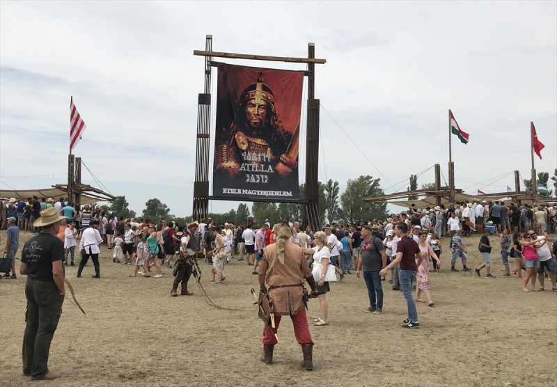 Türk kökenli milletler Hun Kurultayı’nda buluştu