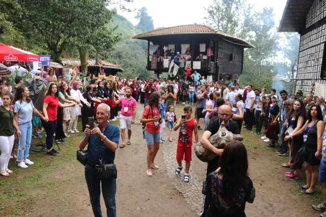 Rize de Tulum ve Gayda Buluşması