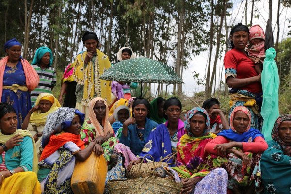 İHH Addis Etiyopya’da kurban dağıttı