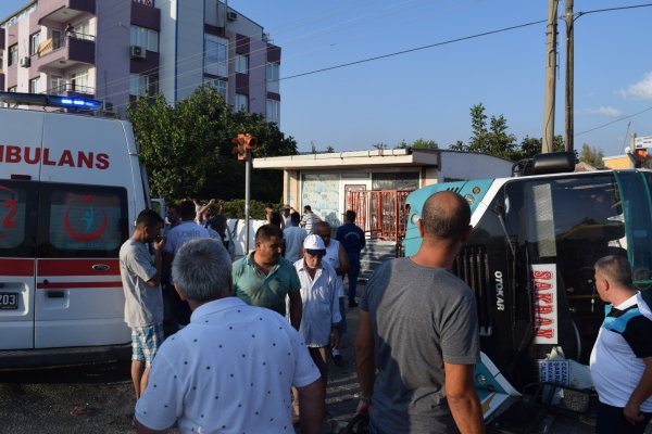 İzmir’de trafik kazası: 6 yaralı