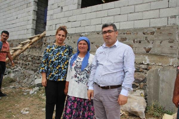 Muş’ta yalnız yaşayan kadına kaymakamdan ev