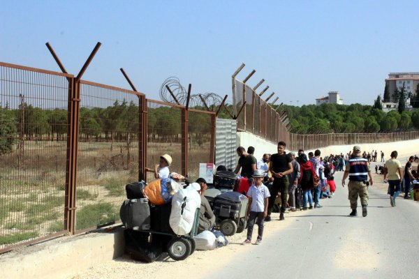 Suriye’ye dönmek isteyenler Öncüpınar’a akın etti