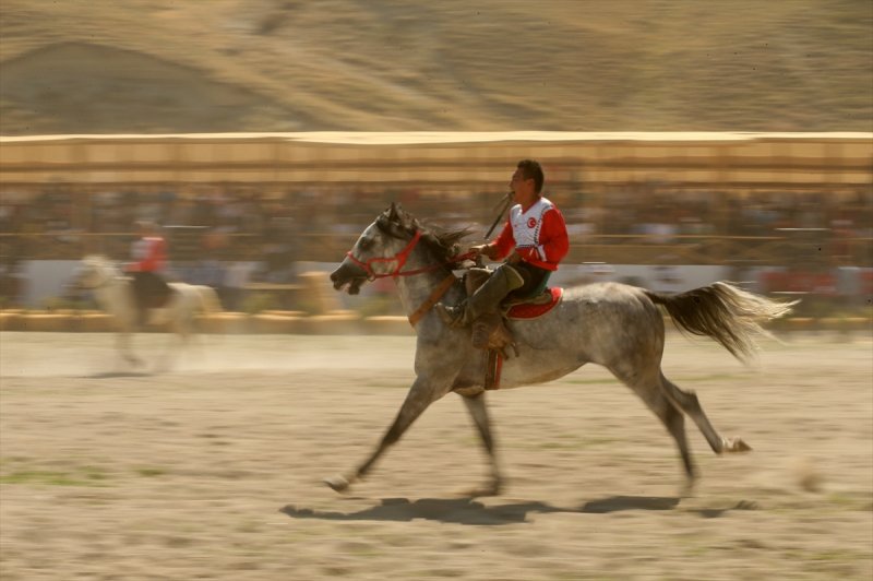 Bitlis’te Malazgirt Zaferi’nin sene dönümü kutlandı