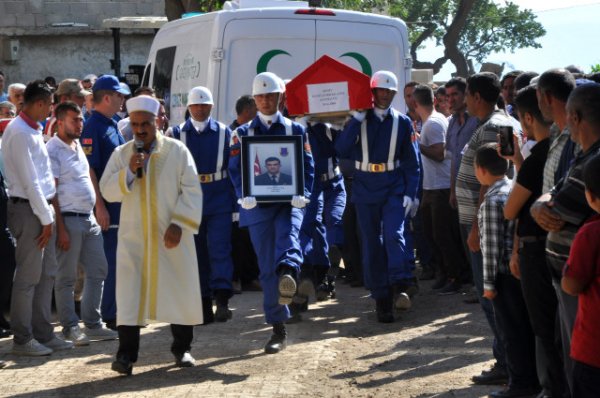 Şehit Bilirkişi Çavuş memleketi Gaziantep’te toprağa verildi
