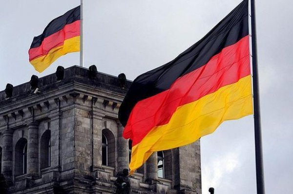 Almanya ırkçılığa doymuyor